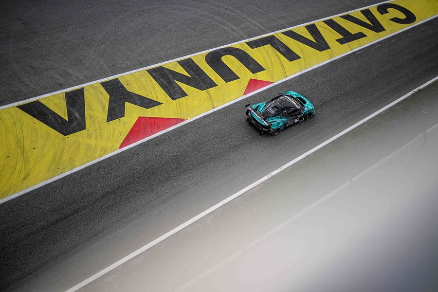 The McLarens top tight free practice day at Montmeló